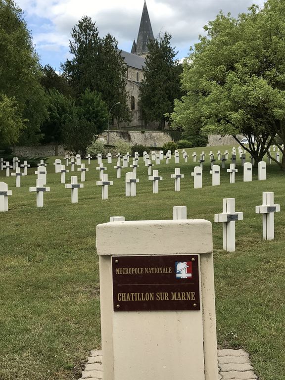 Nécropole nationale Le Prieuré de Binson (military cemetery at Châtillon-sur-Marne)